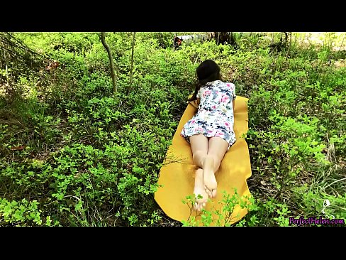 ❤️ Stranger on Tinder Masturbates My Pussy and Fucks Passionately in the woods (En främling på Tinder onanerar min fitta och knullar passionerat i skogen) ️❌ Pornvideo at porn sv.dreamlandpassionfever.ru ❌️❤